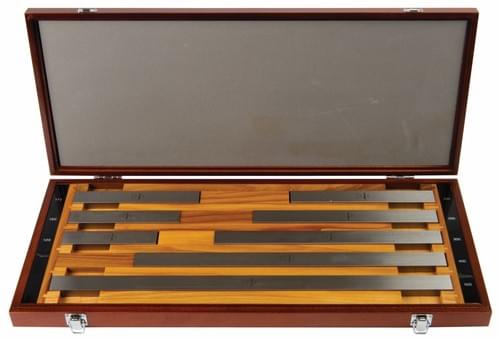 Mitutoyo 8PC MM SQUARE LONG AS-0 GAGE BLOCK SET