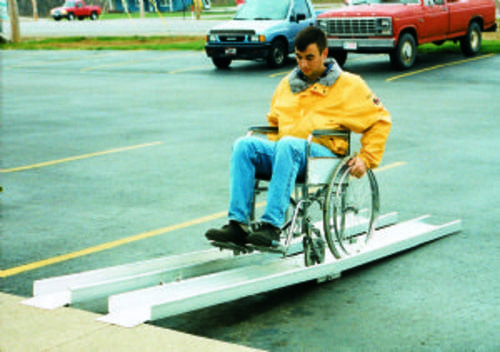 FOLD-A-WAY WHEELCHAIR RAMP 120 IN