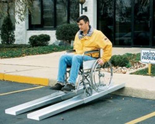 LIGHT TELESCOPIC WHEELCHAIR RAMP 88 IN