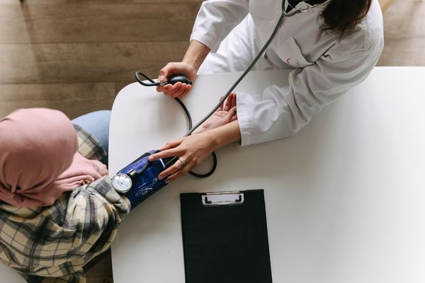 How to Choose and Use a Home Blood Pressure Monitor - Vermont Maturity