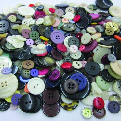 ASSORTEMENT OF BUTTONS, 1LB PACK