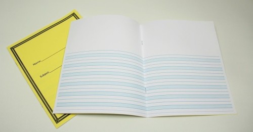MONTESSORI BOOKS MED. RULED PROJECT 8.5" x 7" 50/PK