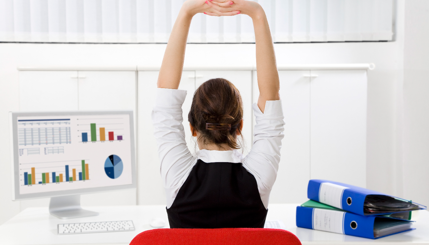 Seven Ways A Sit-Stand Workstation Contributes to a Healthy Lifestyle Seven Ways A Sit-Stand Workstation Contributes to a Healthy Lifestyle