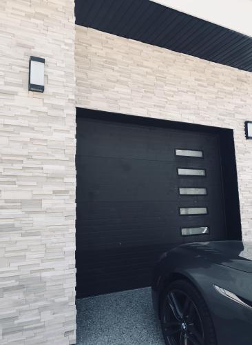 Light Woodridge Honed Ledgestone