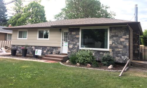 Mojave Beauty Castle Stone