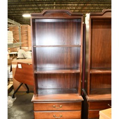 2 Drawer Lat With Hutch