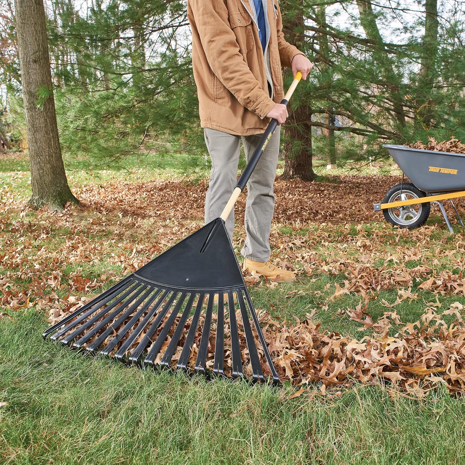 Clog-free rake