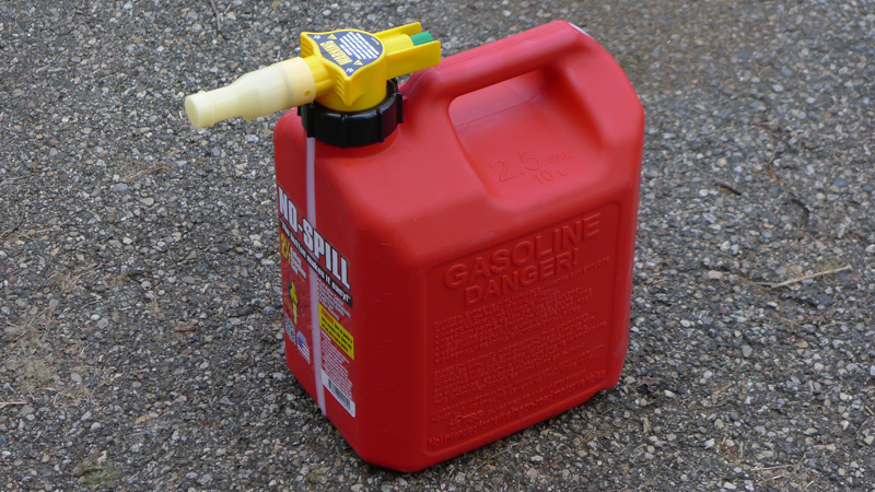 No-Spill gas can