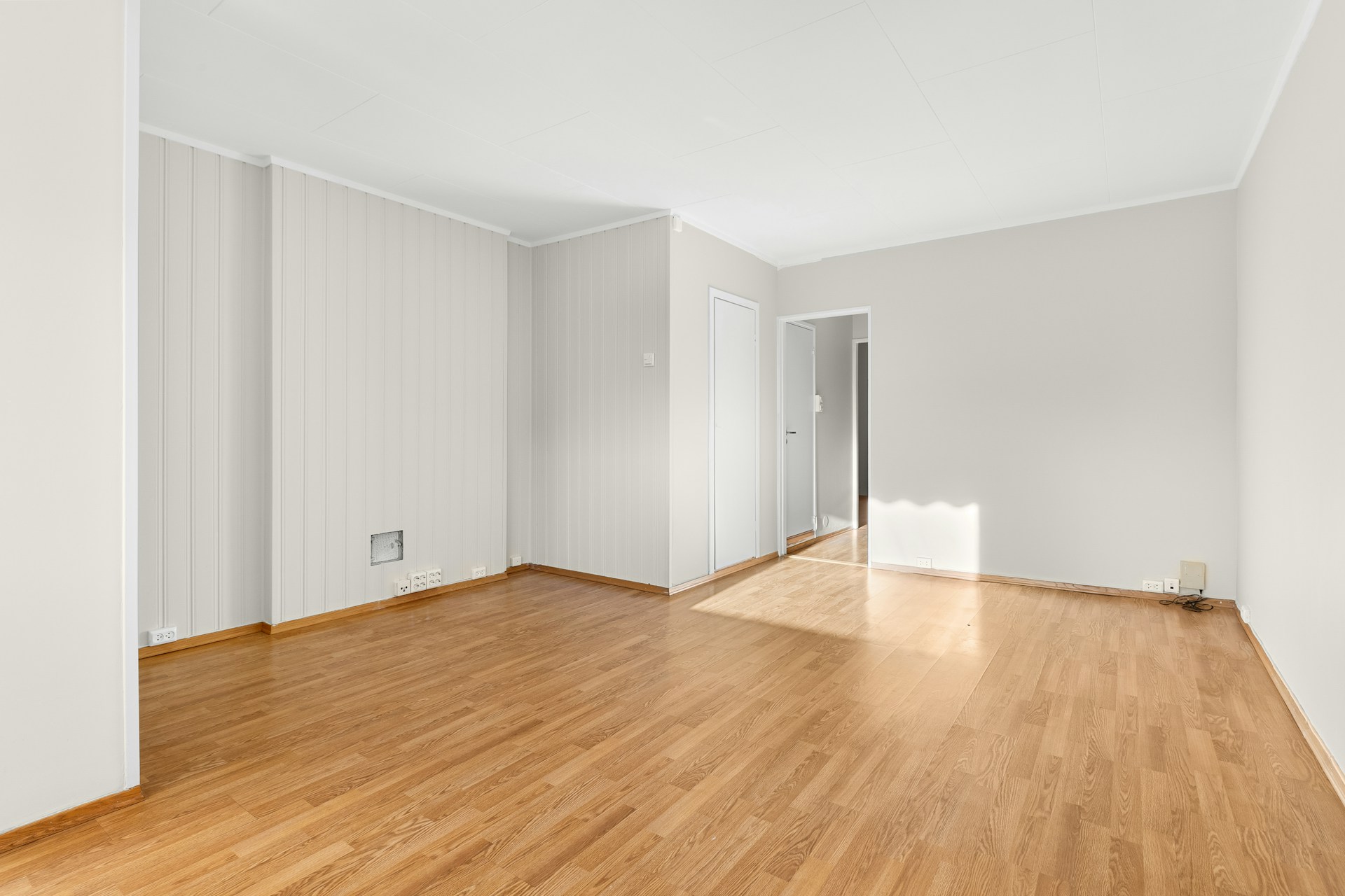 FLOOR INSTALL