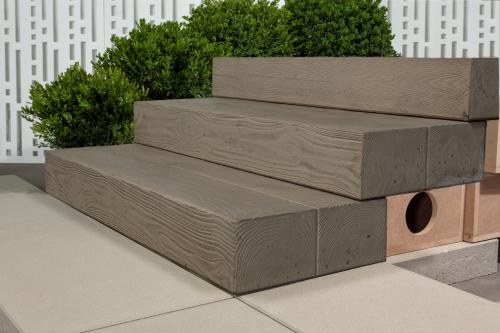 Borealis Wood-Look Step, Hazelnut Brandy – Concrete Outdoor Steps for Garden Paths & Walkways