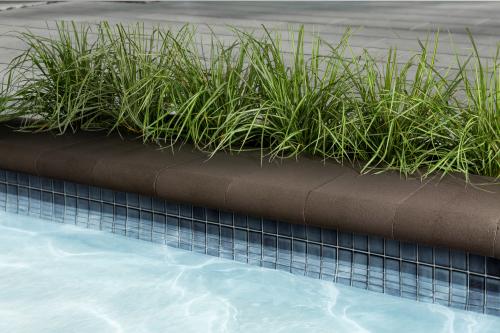 Bullnose Cap, Smooth, Chocolate Brown – Concrete Pool Coping & Wall Cap