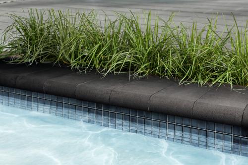 Bullnose Cap, Smooth, Onyx Black – Concrete Pool Coping & Wall Cap