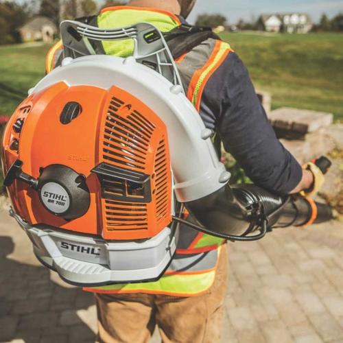 BR 700 64.8cc Gas-Powered Backpack Blower Alt #1