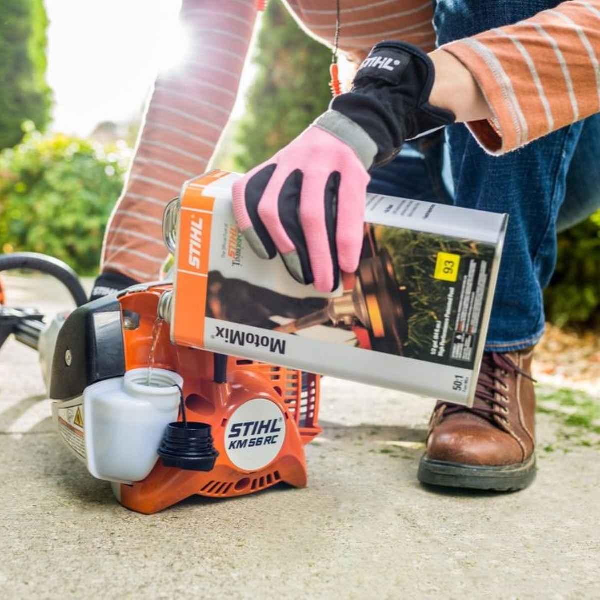 Woodcutter Bar and Chain Oil, 1 Gallon Alt #1