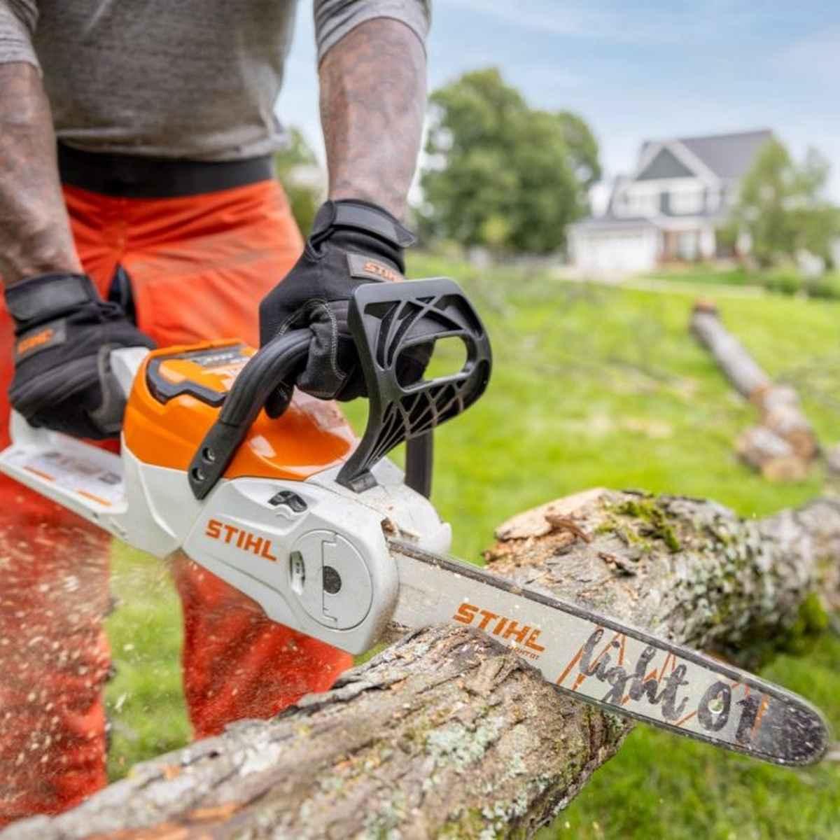 STIHL CORDLESS SAW 60.0 SETw/ AL 101 and AK 20 Alt #1