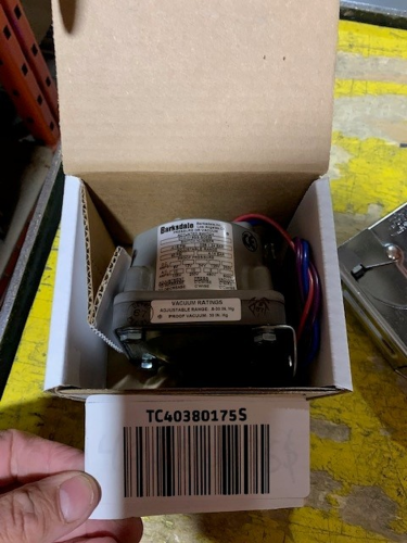 SU-D1H-H18SS-S0539, LOW PRESSURE SWITCH