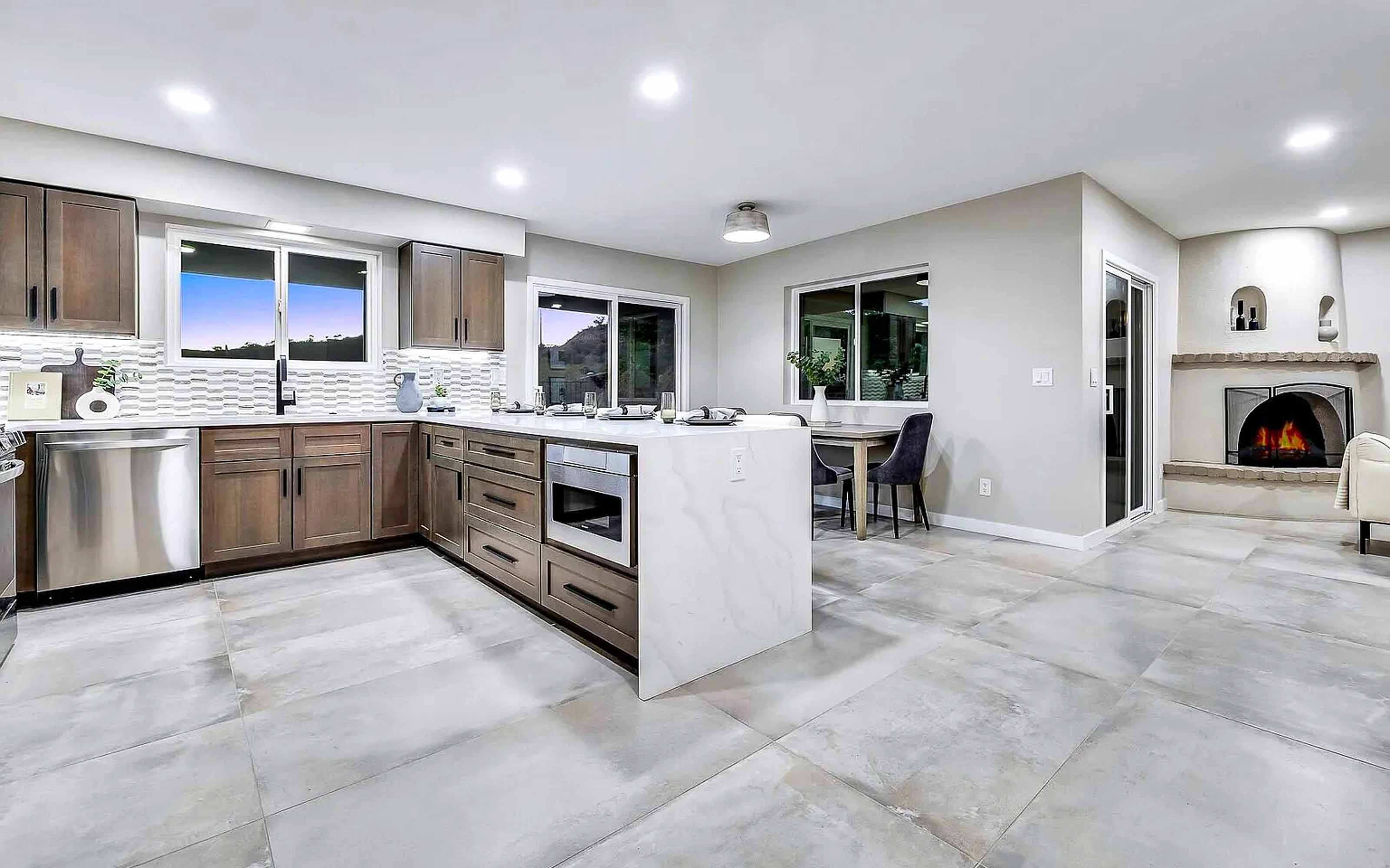 Modern Arizona home with strategically placed energy-efficient windows maximizing natural light and reducing cooling costs