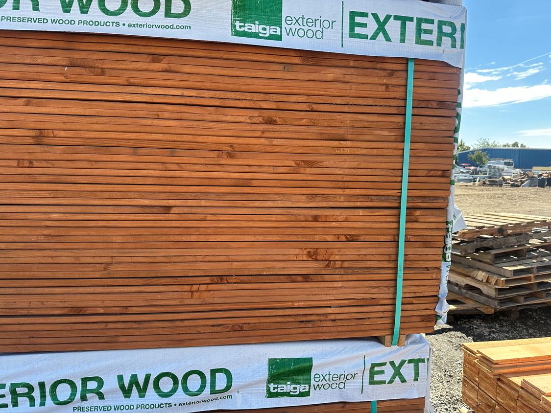 Pre-Stained Fencing