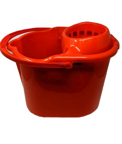 Pop Bucket w/Wringer