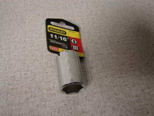 Socket 11/16 x 1/2 dr