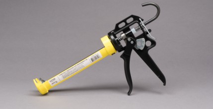 SKELETON INDUSTRIAL CAULKING GUN 10 OZ.