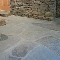 Bluestone Irregular Patio Full Color 1"