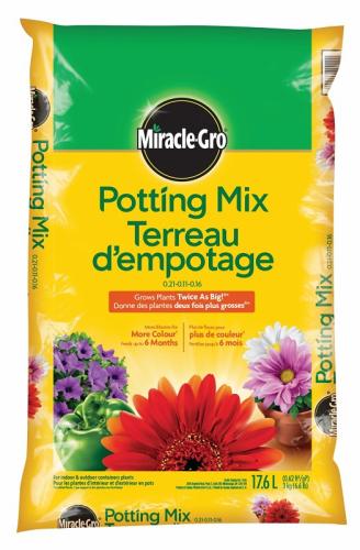 Miracle-Gro 72723430 Potting Mix, Solid, Dark Brown, 17.6 L Bag