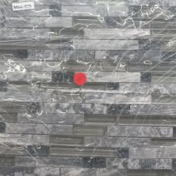 BACKSPLASH GREY/WHT STONE W/GLASS LINES RECT STYLES