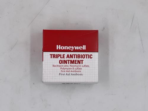 FIRST AID ANTIBIOTIC OINT.9GM 25/BOX