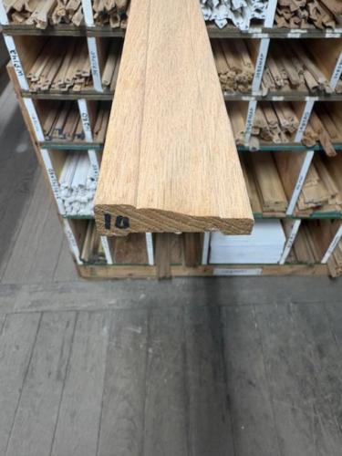 11/16"x2-1/4" #356 RED OAK CASING