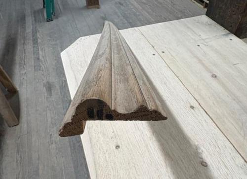 #0402 RED OAK CHAIR RAIL/FT.