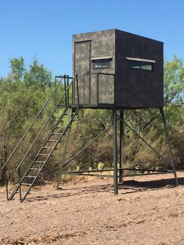 Atascosa Blind 5X7 Insul W/8Ft Tower W/Staircase
