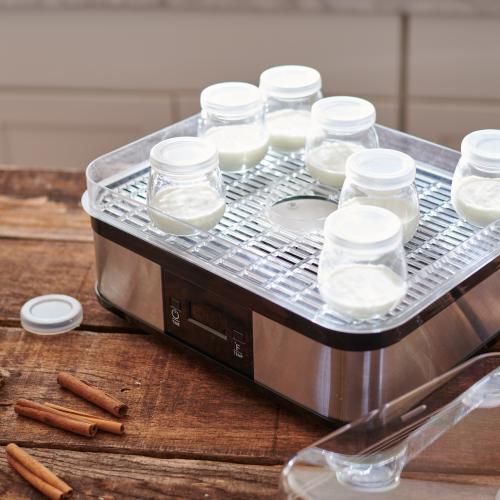 YOGURT MAKER W/JARS