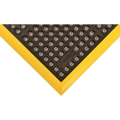 Safety Stance® Drainage Anti-Fatigue Mat, 4 Sided, 40 in W x 124 in L x 7/8 in, Rubber, Black/Yellow