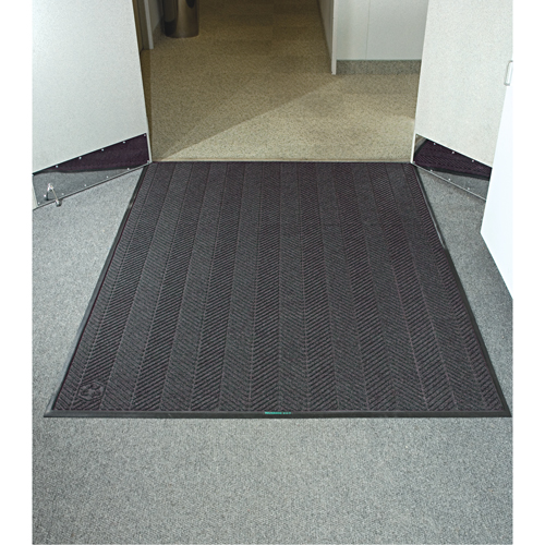 Waterhog® Eco Elite Matting, Wiper/Scraper, 3' x 5' x 3/8", Grey Ash
