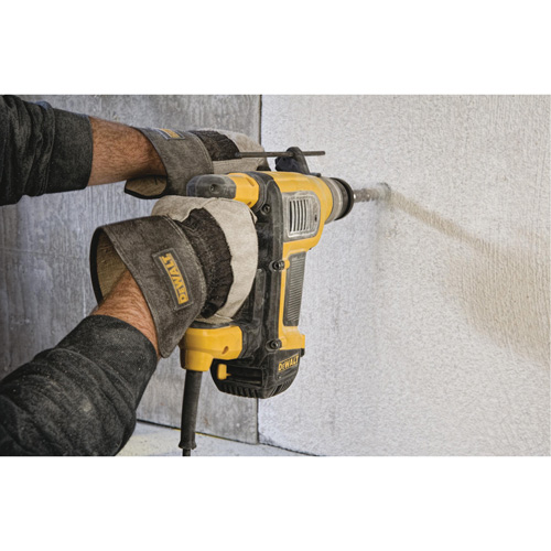 SDS-Plus Combination Hammer, 1-1/8", 9 A, 0-4700 BPM, 0-820 RPM, 3.1 ft.-lbs.