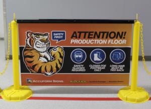 CUSTOM RETRACTABLE BANNER BARRIER